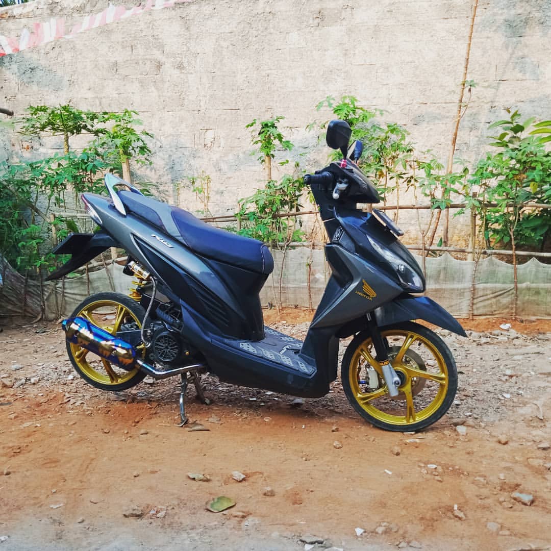 Ide Modifikasi Vario 110 Karbu Babylook Simple Terviral