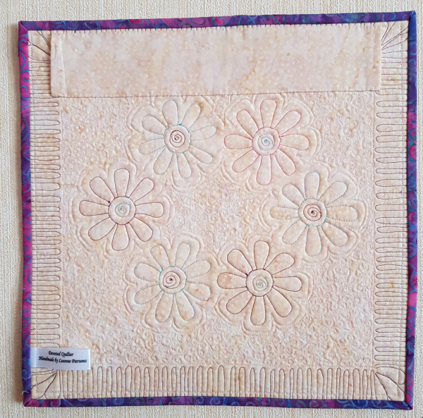 Bloomers mini quilt | DevotedQuilter.com