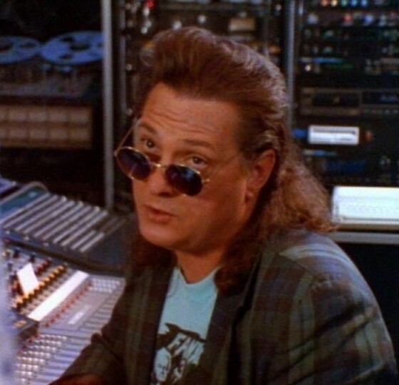 Film Fan Bikini DriveIn (4 Stars)