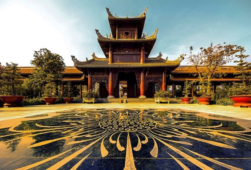 Nam Phương Linh Từ