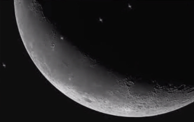 Naves de la Federación Galáctica se ocultan detrás de la Luna, afirma científico de la NASA 20 20 Naves de la Federación Galáctica se ocultan detrás de la Luna, afirma científico de la NASA