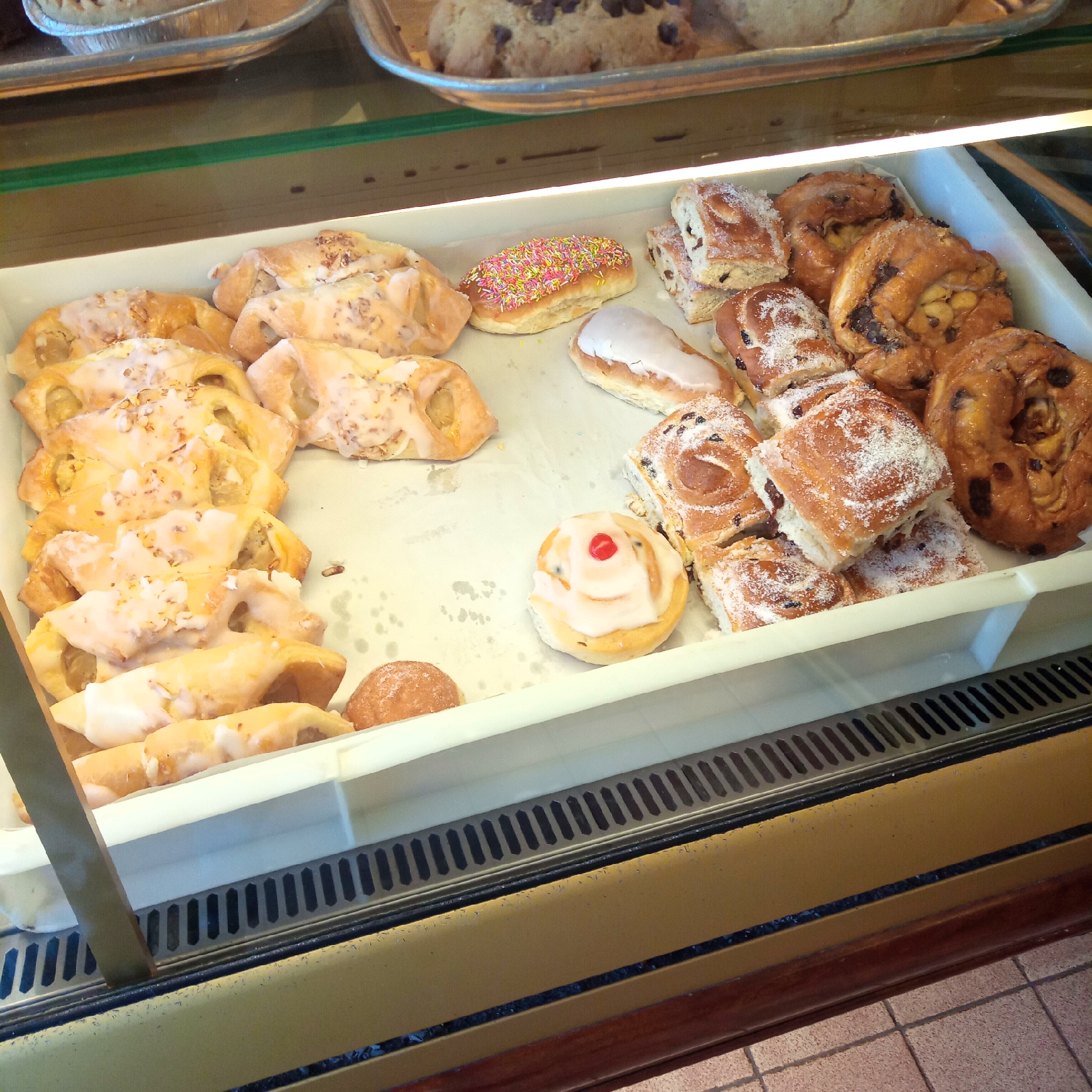 Supersupergirl's Food Reviews Tudor Bakery, a traditional English