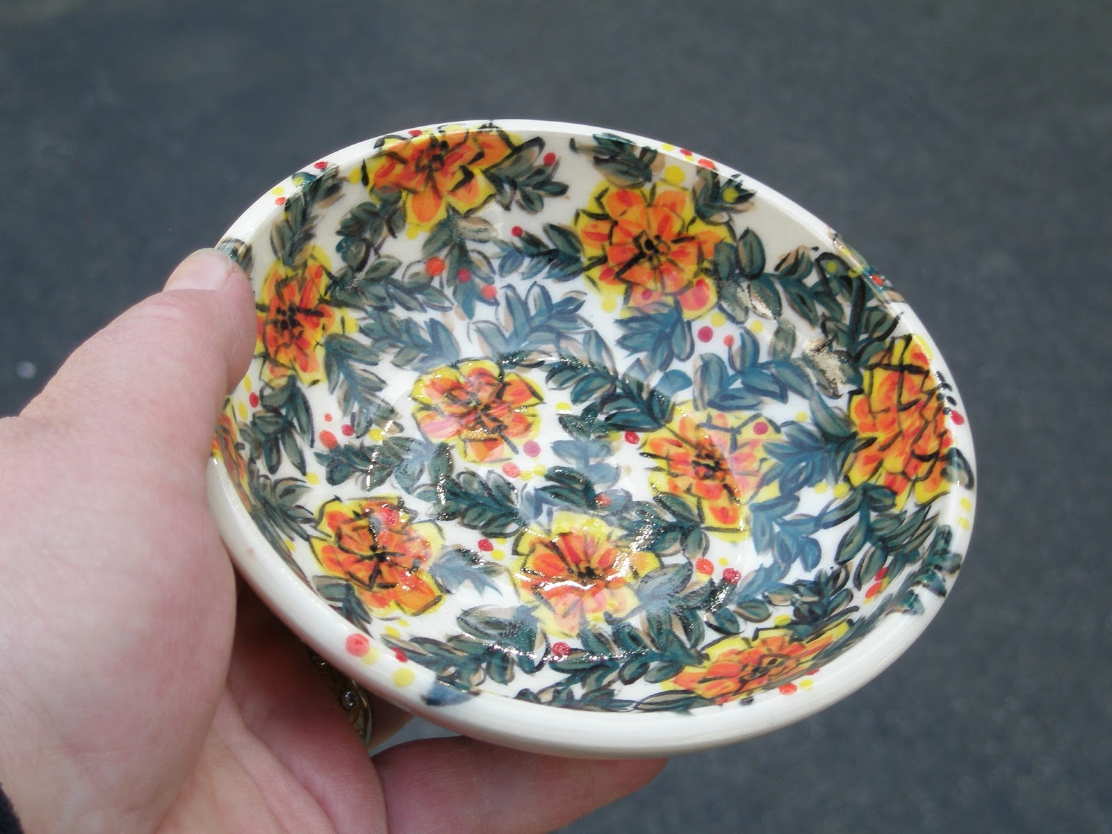 Su Nottingham Pottery