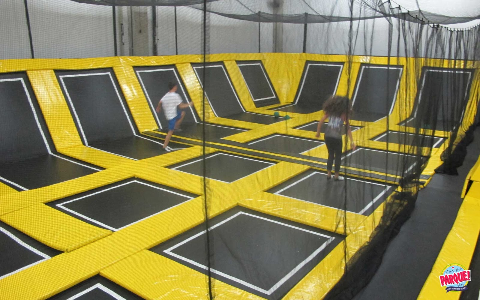 Parque de Trampolins no Brasil o Kangoo Trampoline Park chegou em