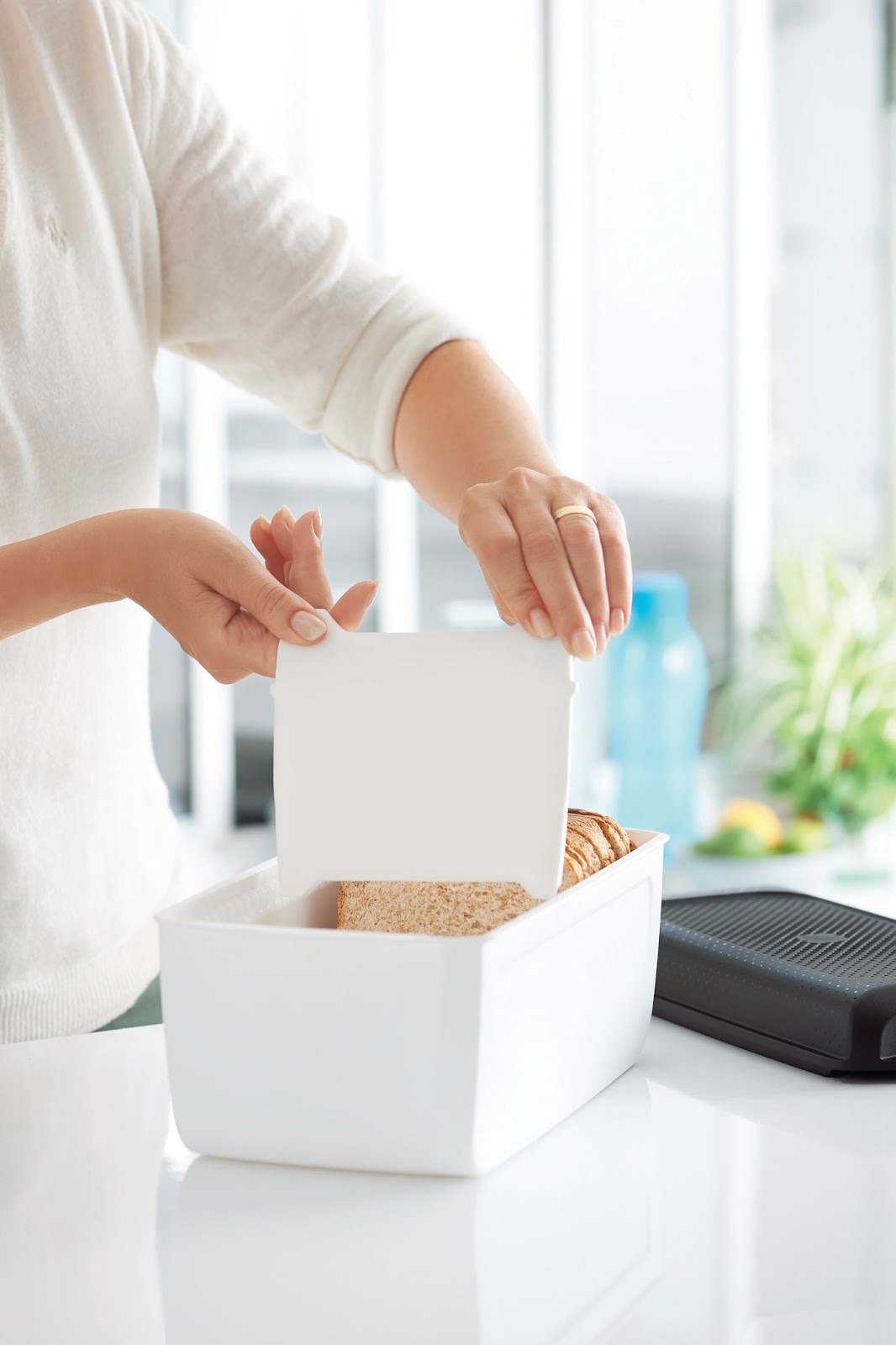 Koperek w kuchni ;): BREADSMART JUNIOR Tupperware