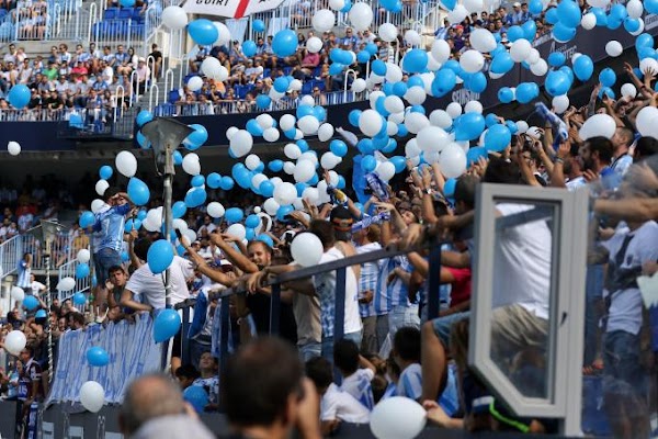 El Málaga - Zaragoza contará con los cánticos de la marea blanquiazul