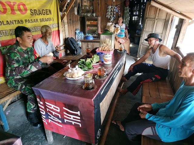 Babinsa Karangtengah Himbau Warga Waspadai Demam Berdarah Babinsa Karangtengah Himbau Warga Waspadai Demam Berdarah