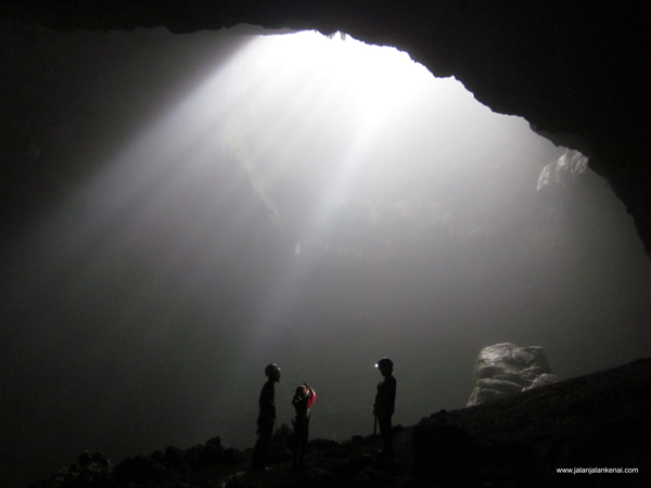 goa jomblang, ray of light