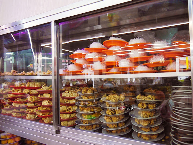 2020,  February │雅香石頭火鍋│走吧台北哪裡吃美食：萬華區西門町 台北必吃便宜火鍋 半夜也吃得到的排隊美食