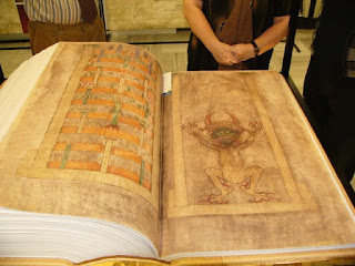 iF : Codex Gigas: Η ΒΙΒΛΟΣ ΤΟΥ ΔΙΑΒΟΛΟΥ