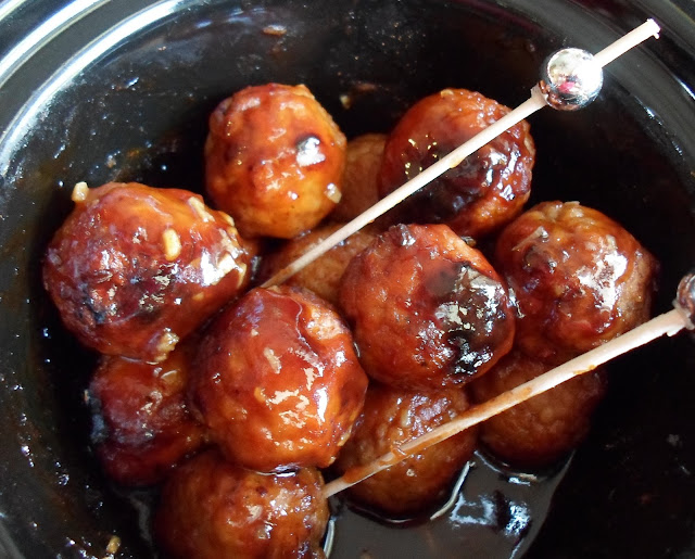 Crock Pot Honey Garlic Meatballs by Happier Than A Pig In Mud - Weekend Potluck 442