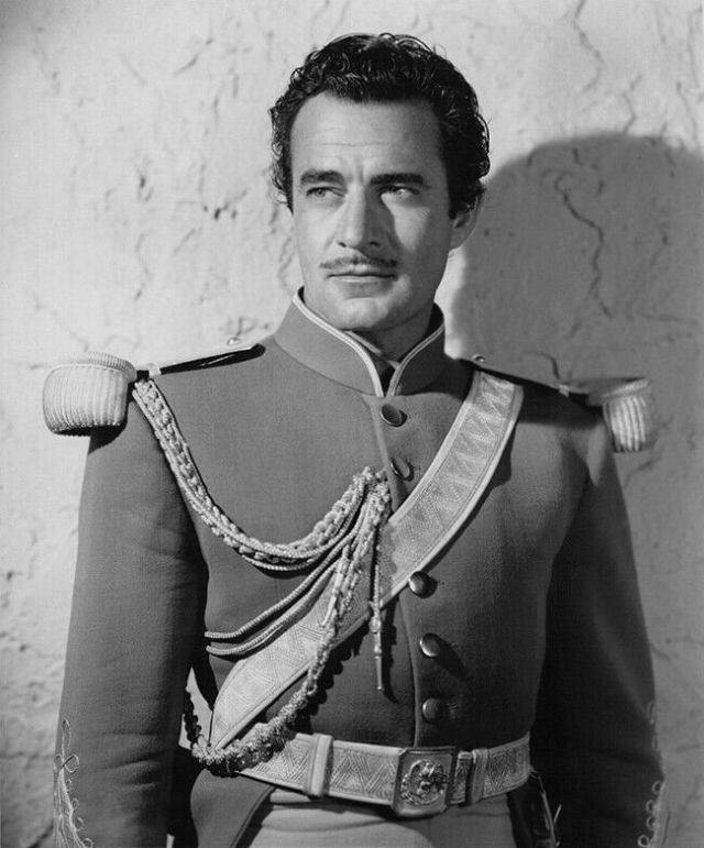 40 Portrait Photos of a Young and Handsome Mexican Actor Gilbert Roland ...