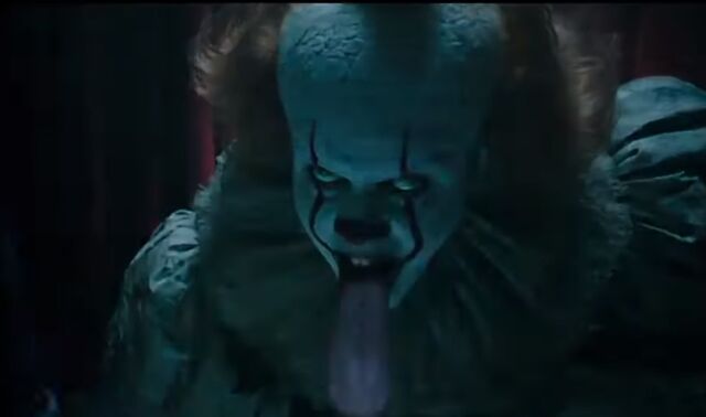 Top 5 wanted accessories for NECA's IT Chapter 2 Pennywise figure