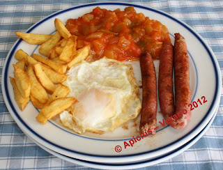  1032º Menú. Plato combinado, ensalada y fruta 