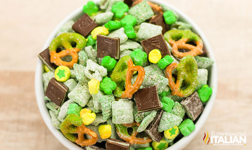 Leprechaun Munch Mix Snack (VIDEO)