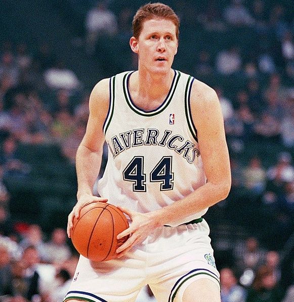 Is Evertson Split with Shawn Bradley? Her Bio, Age, Wiki, Net