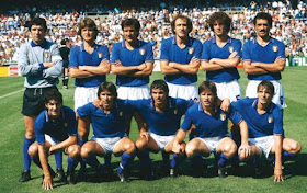 Dino Zoff, back row, left, with the Italian national team at the 1982 World Cup finals