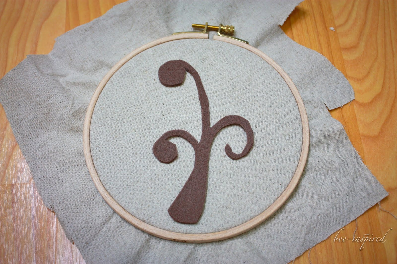 Beeinspired Earring embroidery ring tutorial