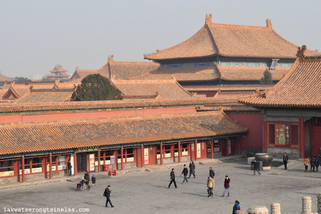 THE MORNING WALK WITHIN THE BEIJING PALACE MUSEUM
