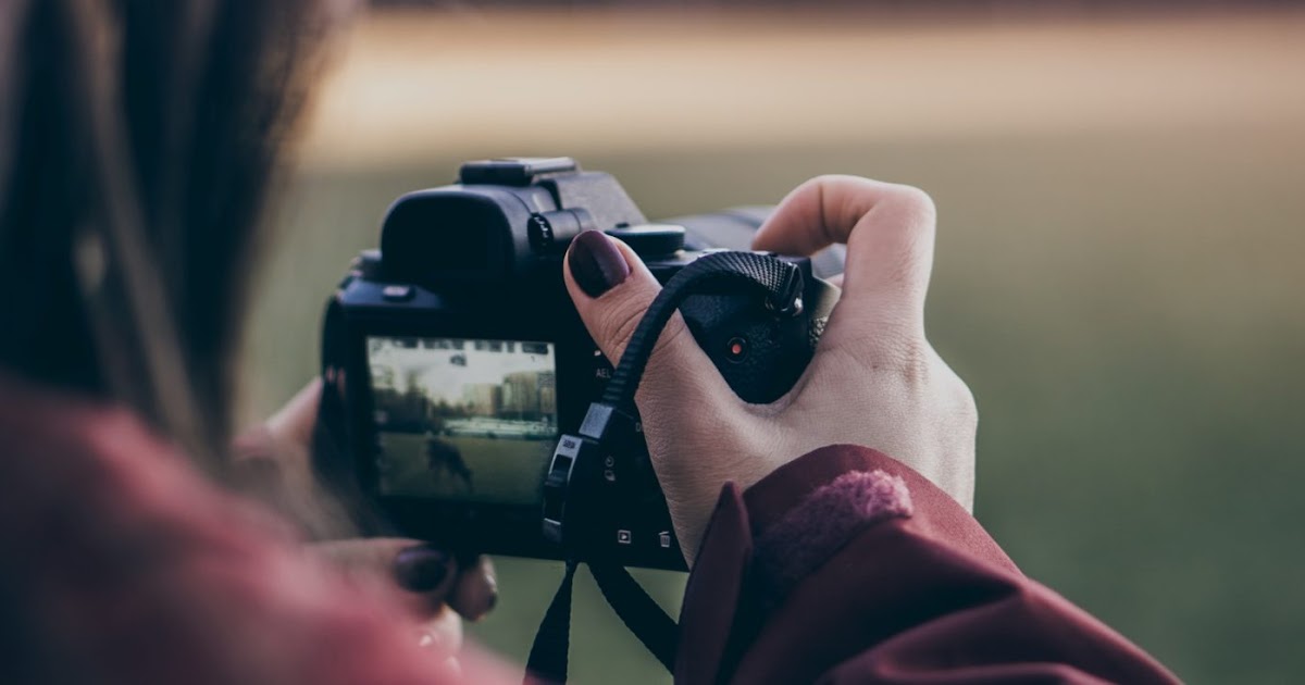 Advantages of Renting Camera Equipment