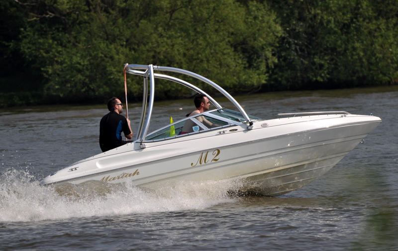 Kingsbury Water Park Boats & Jetskis