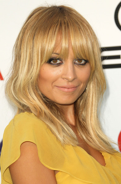a new life hartz: Nicole Richie in her Beautiful Hairstyles