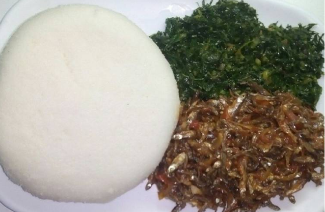 African Food Recipes: STEPS TO PREPARING TASTY UGALI AND SUKUMA WIKI