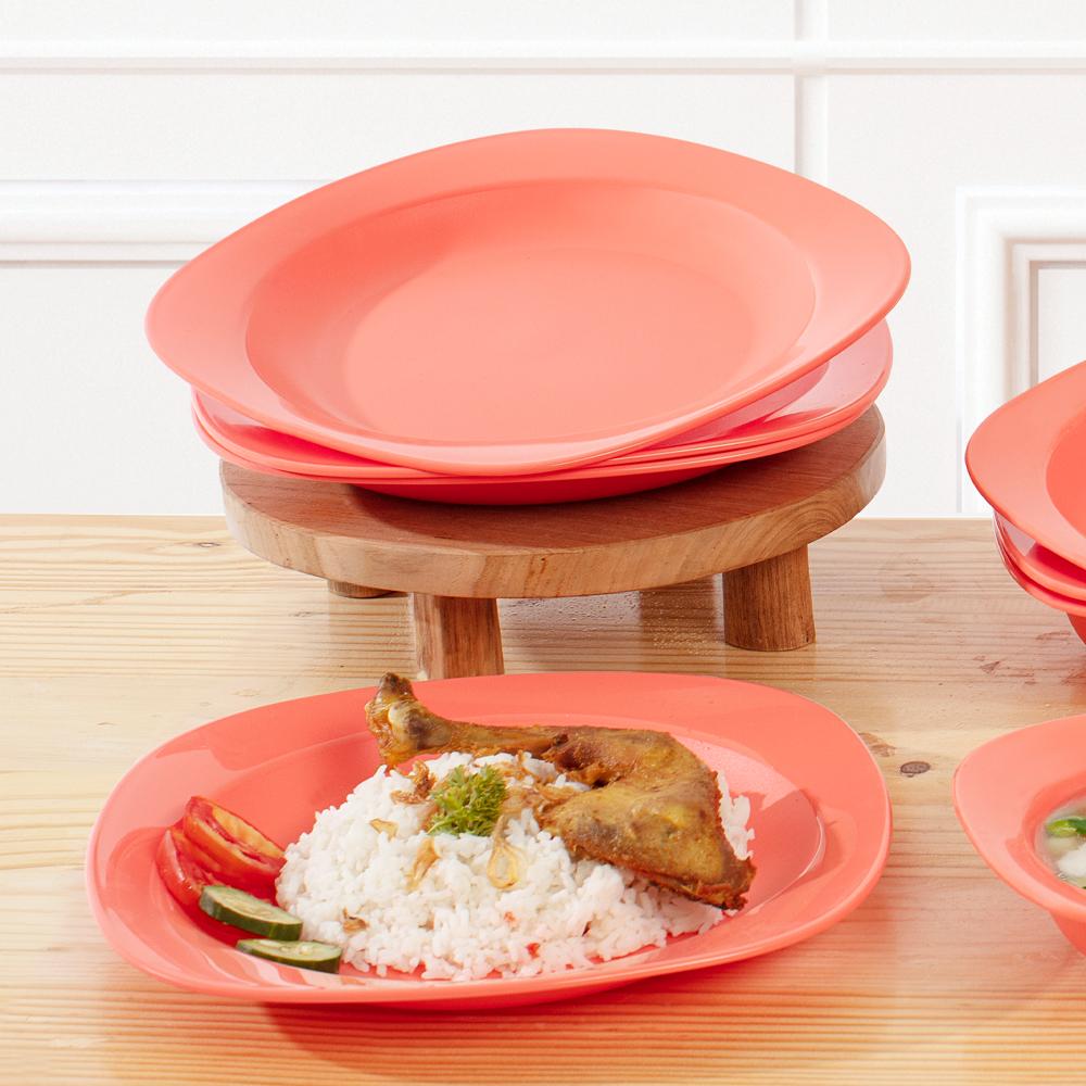 Menyambut Ramadan Dengan Satu Paket Tupperware Bloomia Black Girl