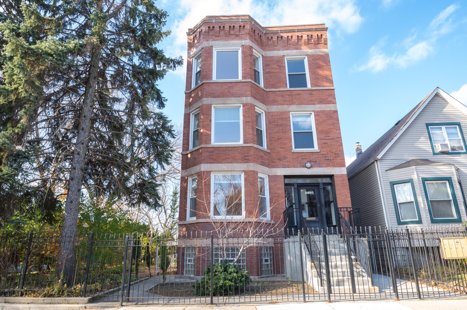 The Chicago Real Estate Local Under Contract Lincoln Square Four unit the-chicago-real-estate-local-under-contract-lincoln-square-four-unit