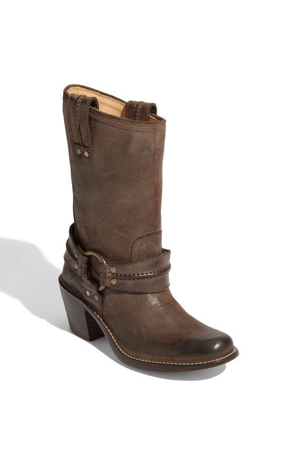 Ski boot fitter near me image