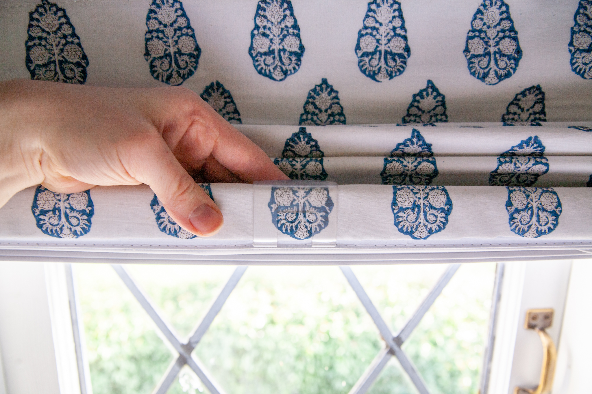DIY custom patterned fabric Roman shade tutorial!!! / Create / Enjoy