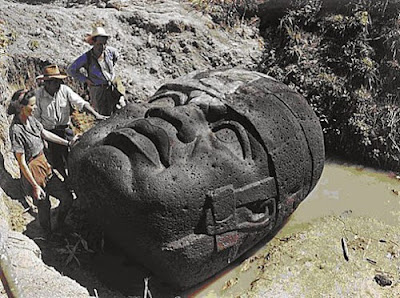 olmec stone head La cabeza de piedra de Guatemala que la Historia quiere olvidar