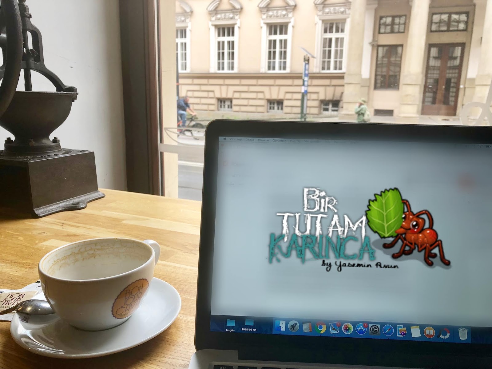 Kahve Bahane 27 Bir Tutam Karınca