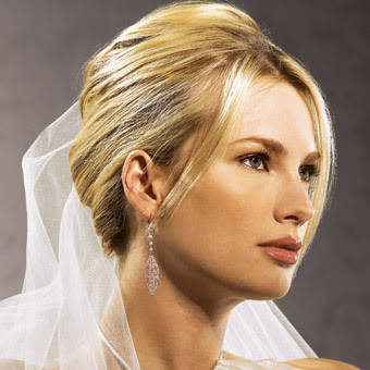 Peinado de novia con cara redonda Peinado de novia con cara redonda