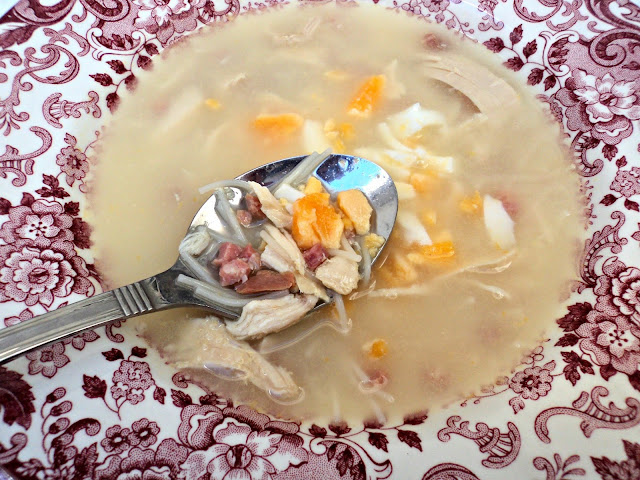 sopa-picadillo-madre sopa-picadillo-madre-cucharada