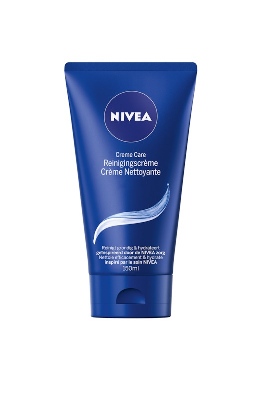 Le monde fou fou fou de Laura Nivea revisite ses classiques et je