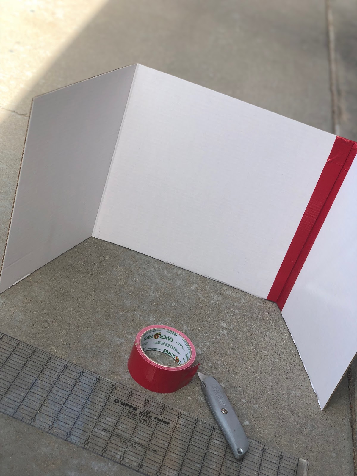 Scissors and Crayons DIY Privacy Folders