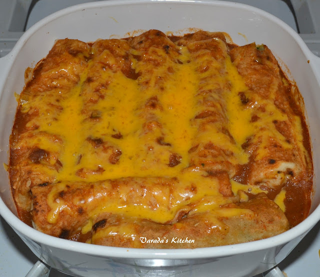 Spinach Enchiladas in Red Sauce