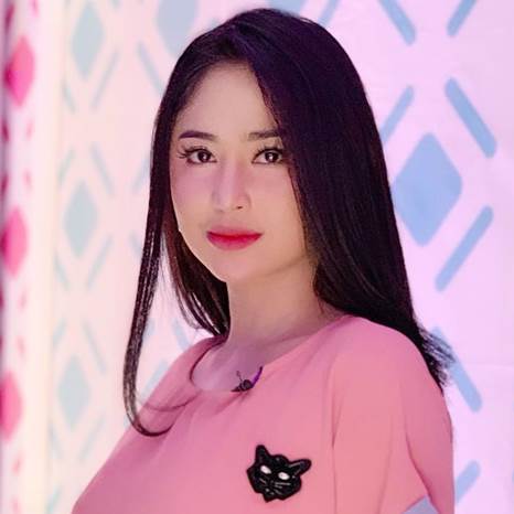 Lirik Lagu Dewi Persik Cahaya Mentari Blog Mix