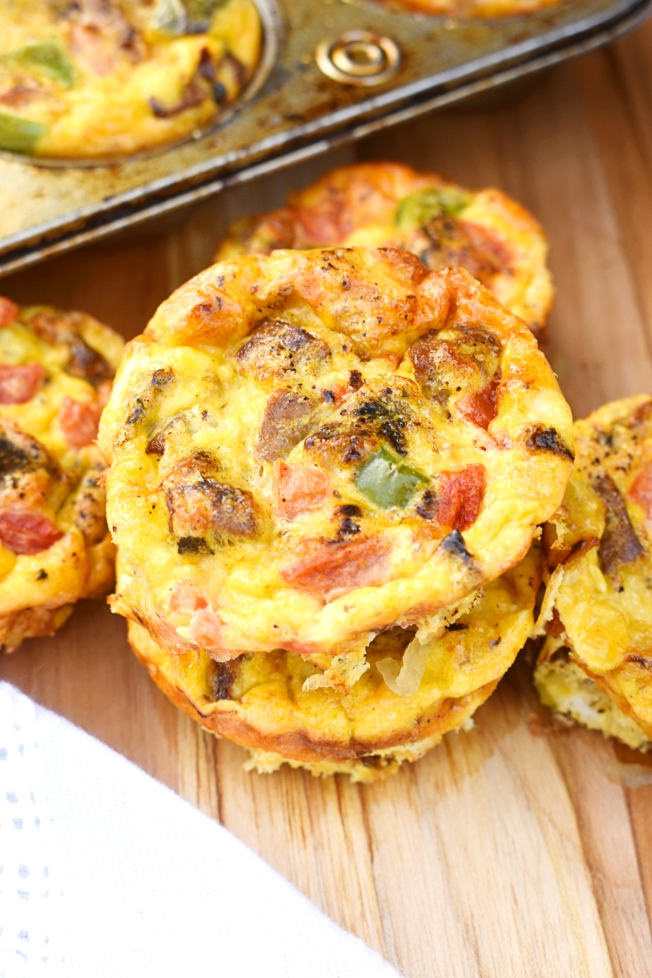 Easy Egg Muffins + Giveaway The Nutritionist Reviews