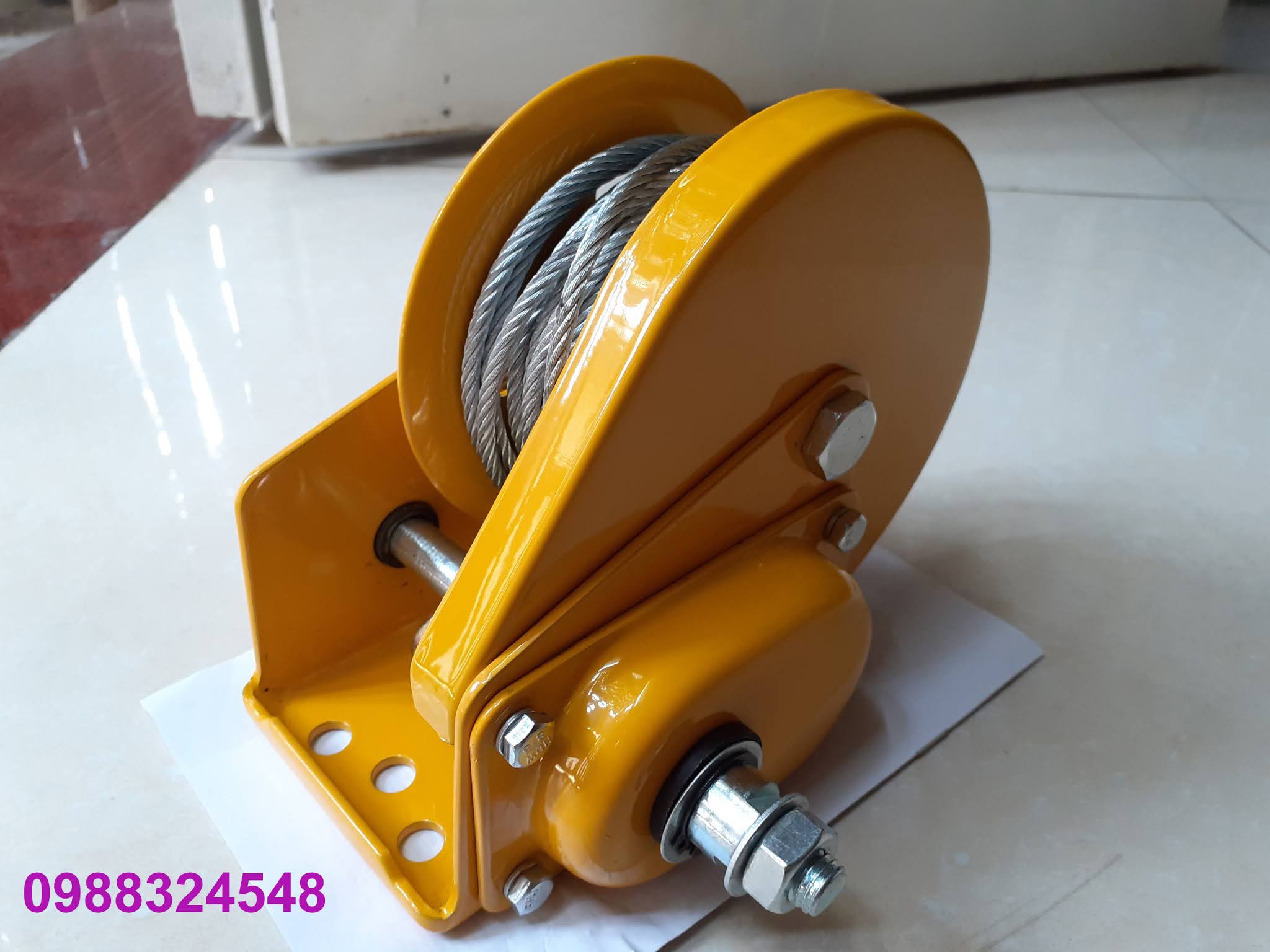 Tời quay tay Riken 1200lbs HM-1200W