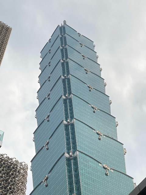 【開箱】iPhone SE2 |當傳聞悄悄現身