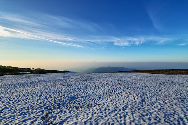 雪原の向こう / Beyond the snowfield