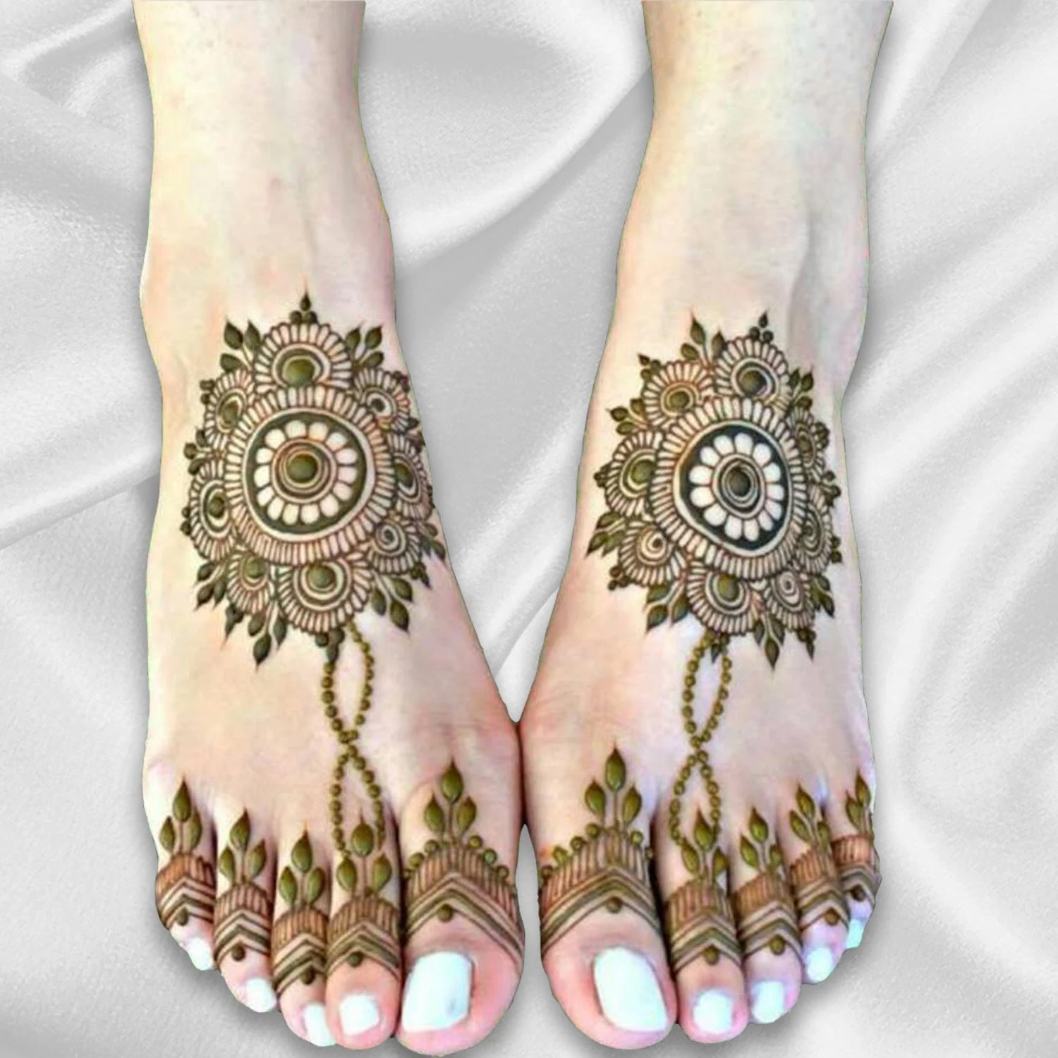 Stylish Foot Mehndi Design – Beautiful Simple Mehndi Designs # 01