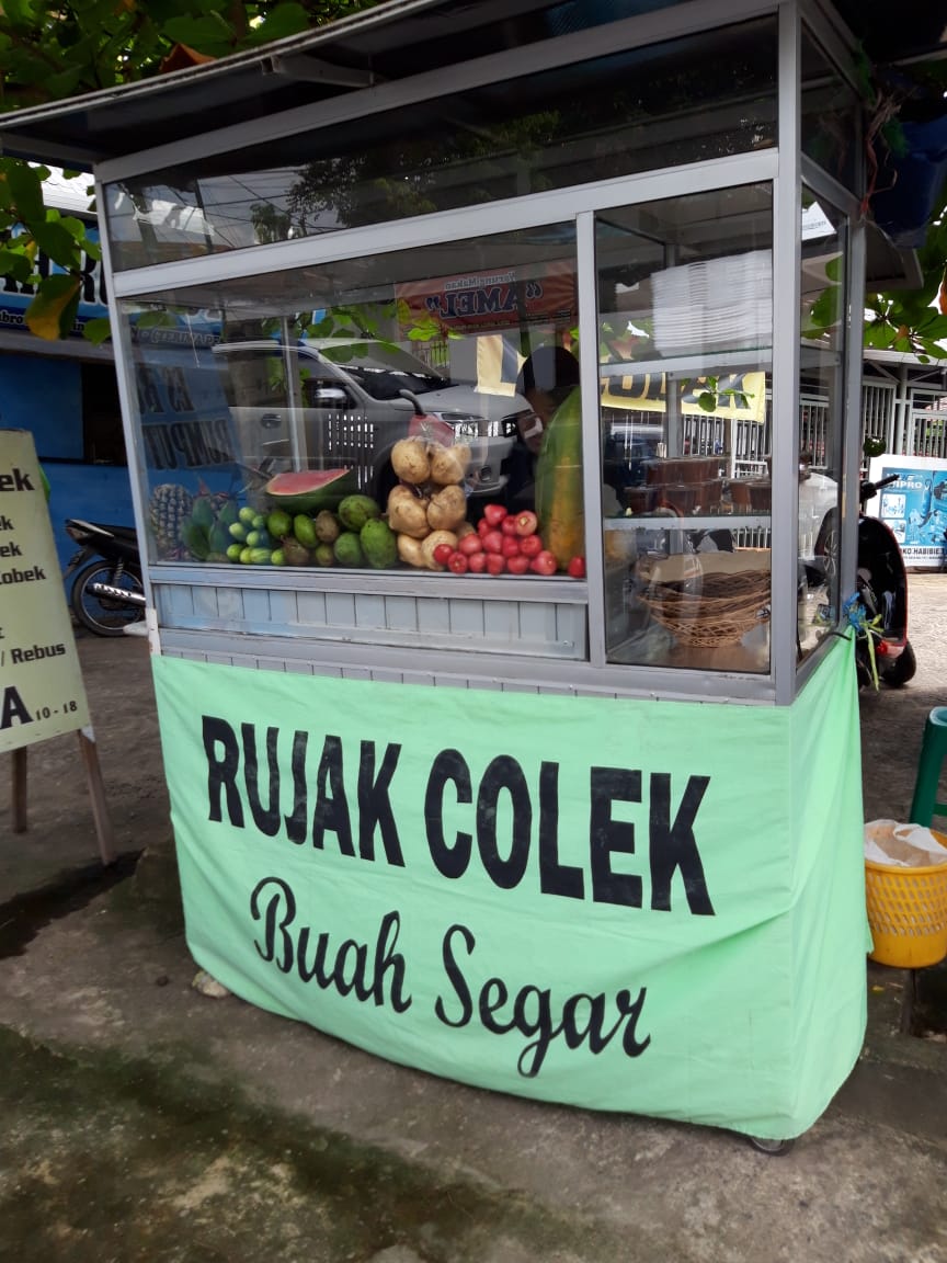 Rujak Colek Gatot Subroto Yang Membuat Lidah Anda Tercoleeek Berita Banjarmasin Situs Berita Data Referensi Warga Banjarmasin