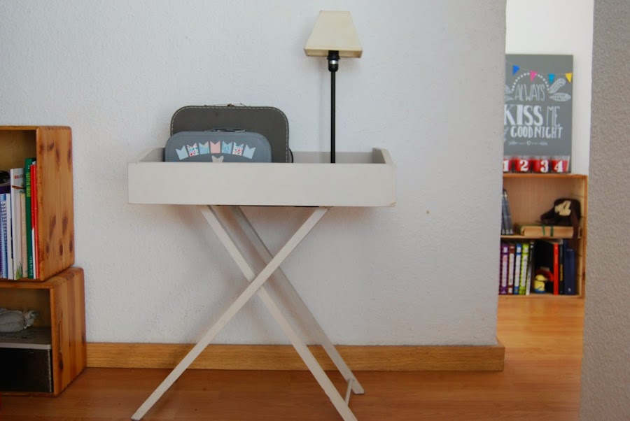 Cómo reciclar un cajón en una mesa auxiliar con chalk paint.