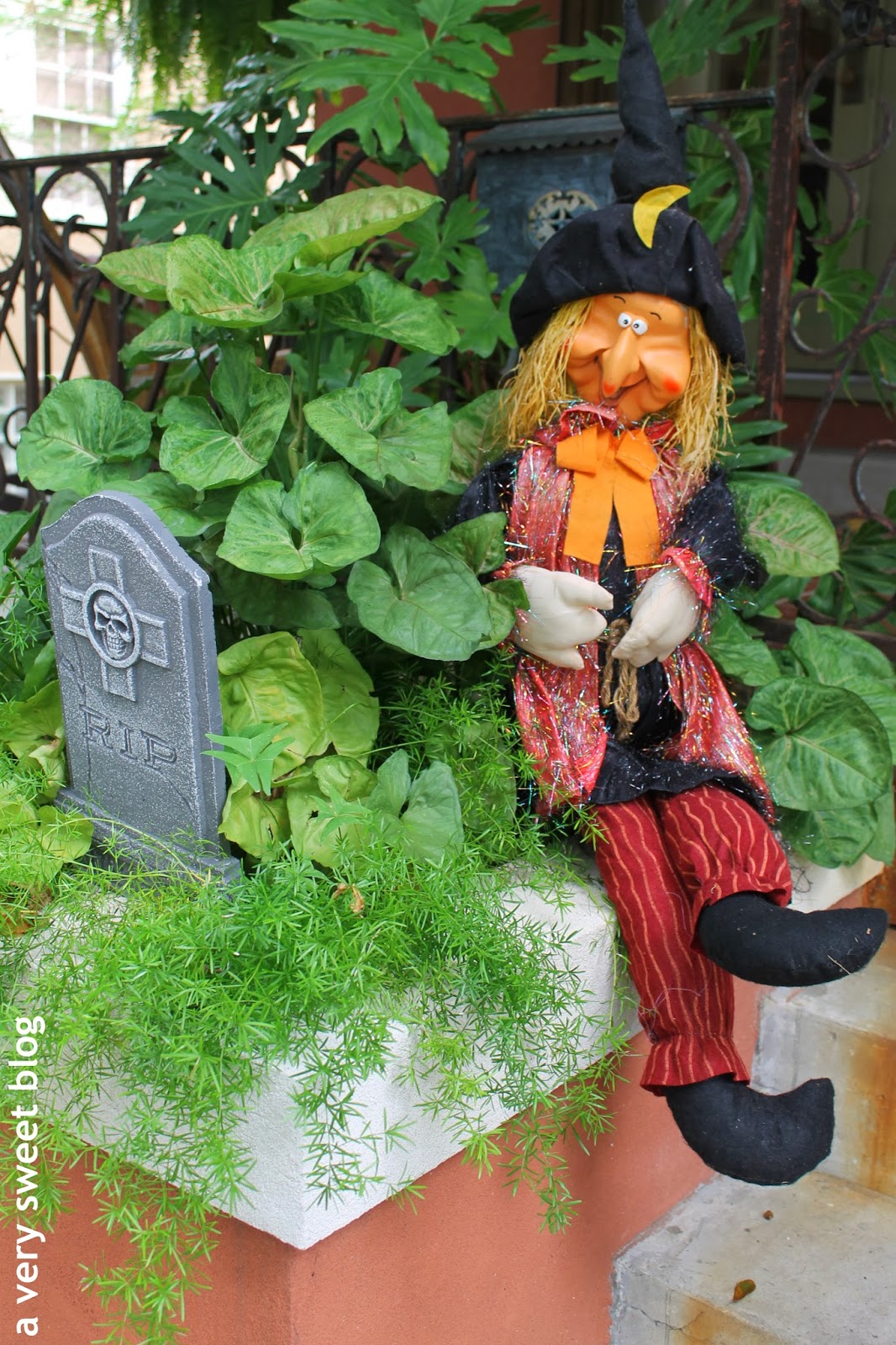 Halloween Decorated Homes New Orleans 2013 A Very Sweet Blog