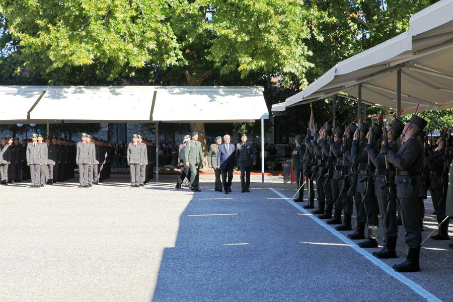 ΚΛΙΚ ΓΙΑ ΜΕΓΕΝΘΥΣΗ