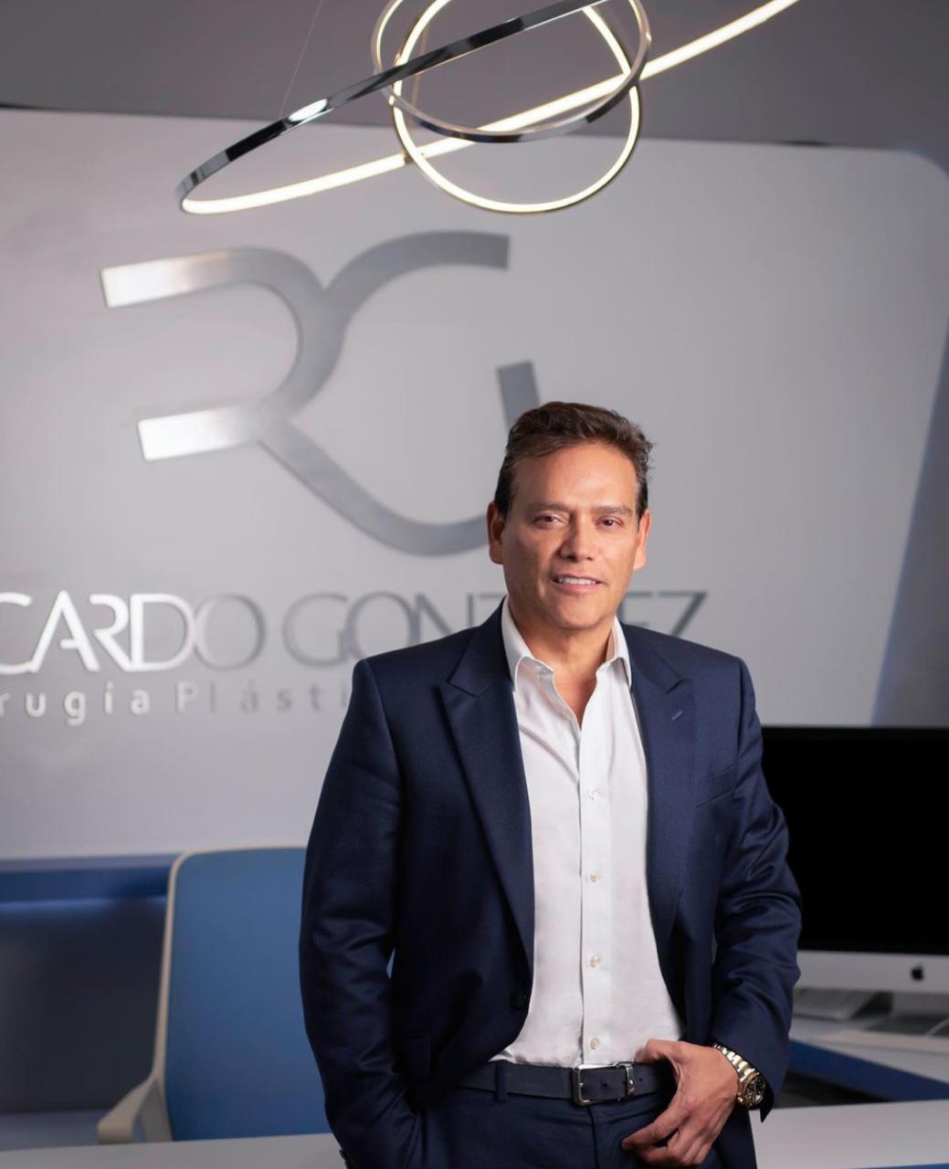 EL CIRUJANO DE LOS FAMOSOS INNOVANDO EN COLOMBIA CON PIEZOMED