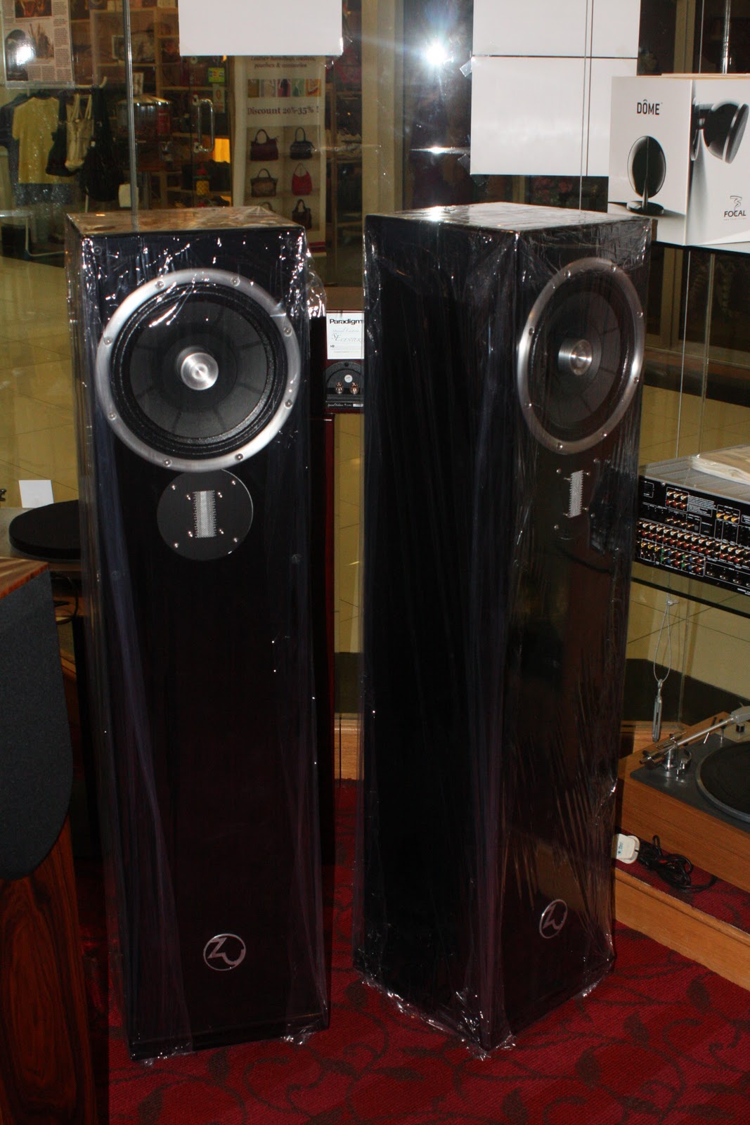 Zu and Kudos speakers
